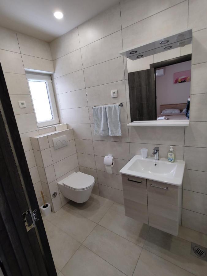 Apartment Josipa 1 *