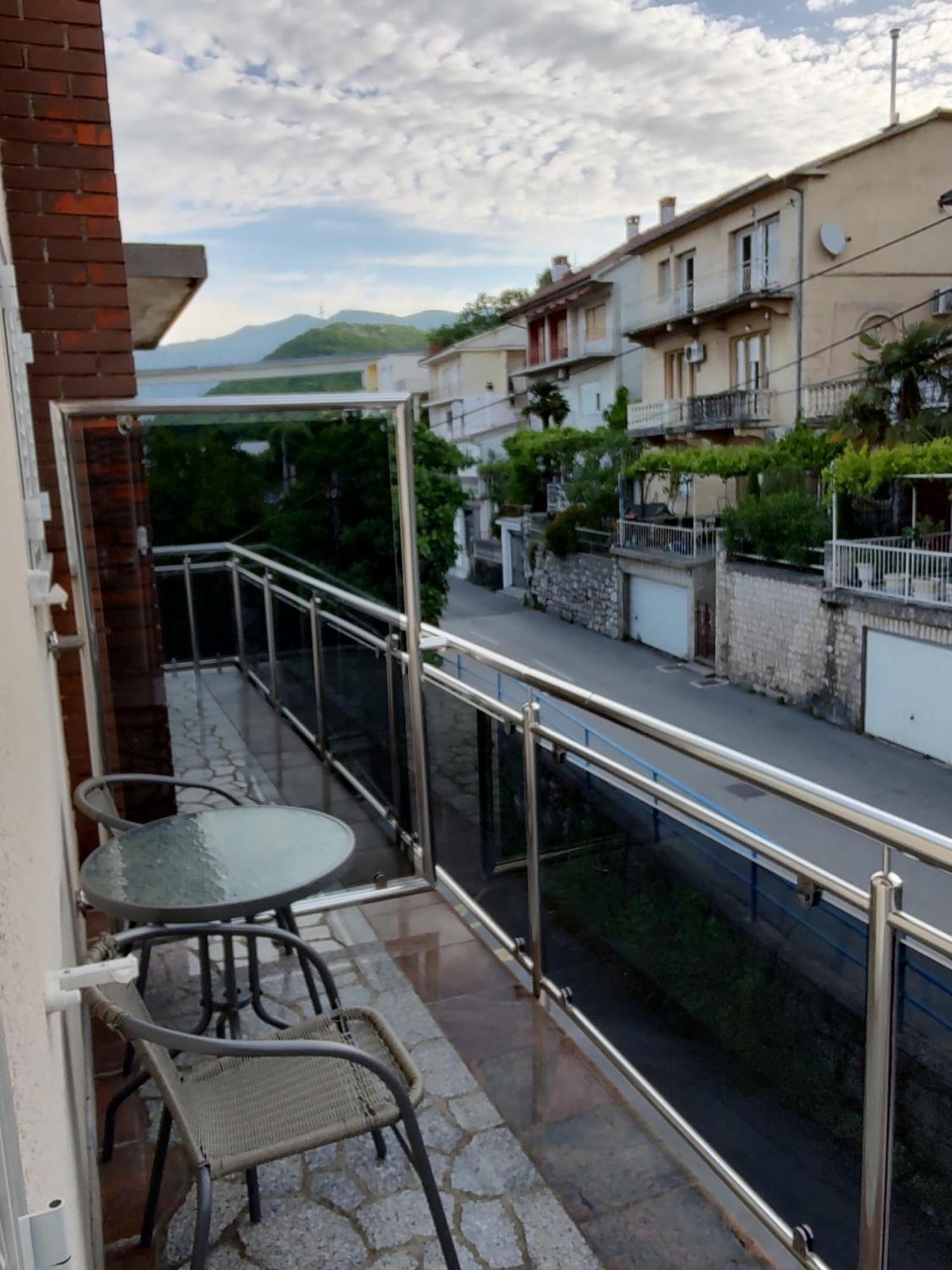 Apartment Josipa 1 *