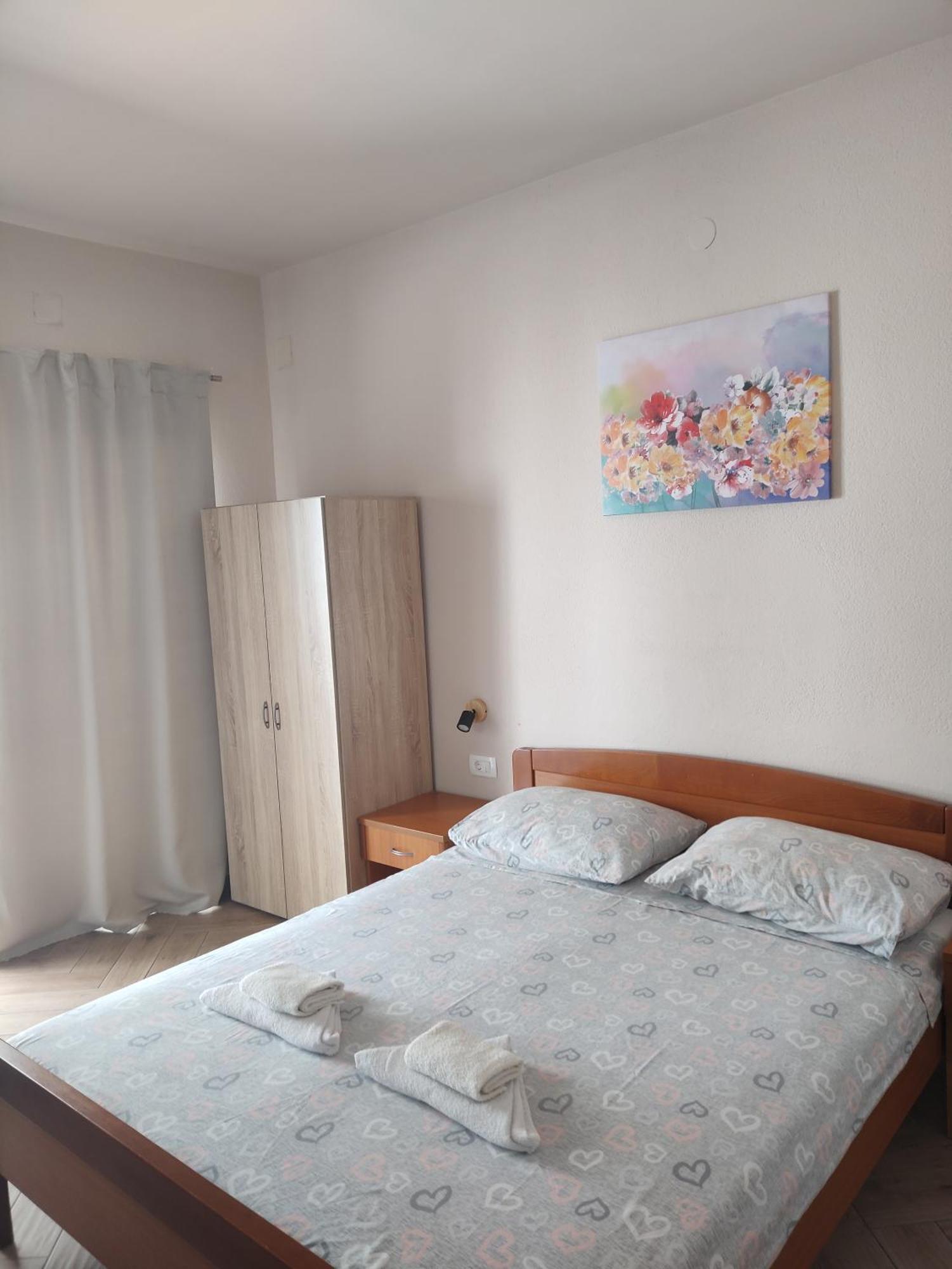 Apartment Josipa 1 *