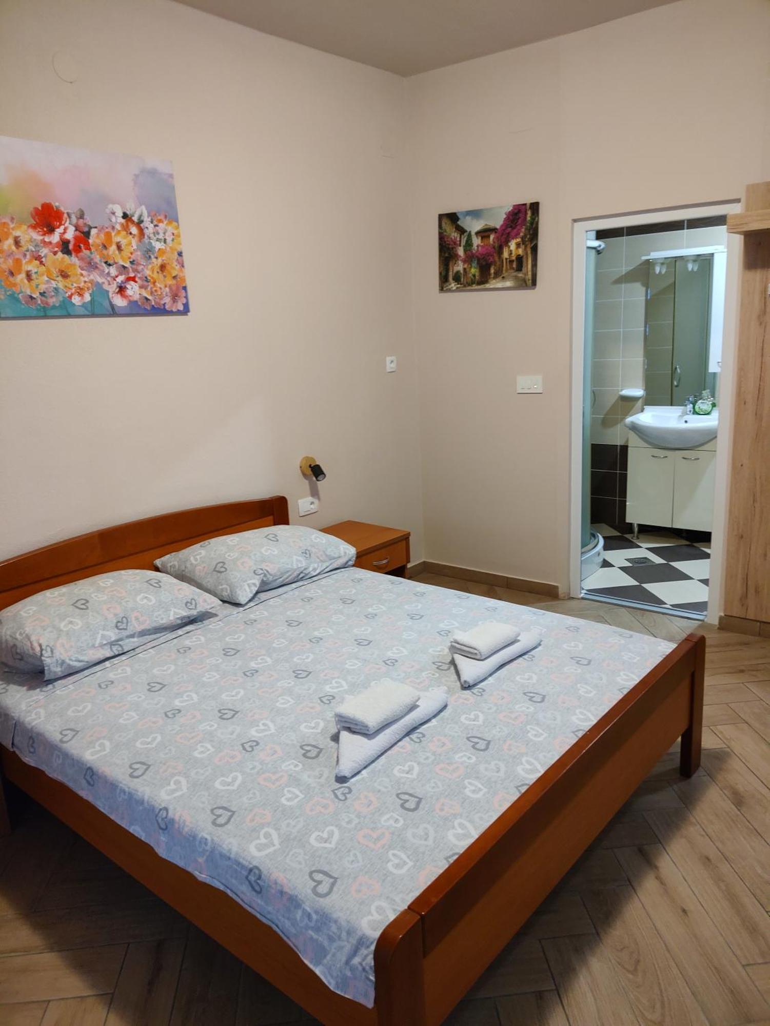 Josipa 1 Apartment *